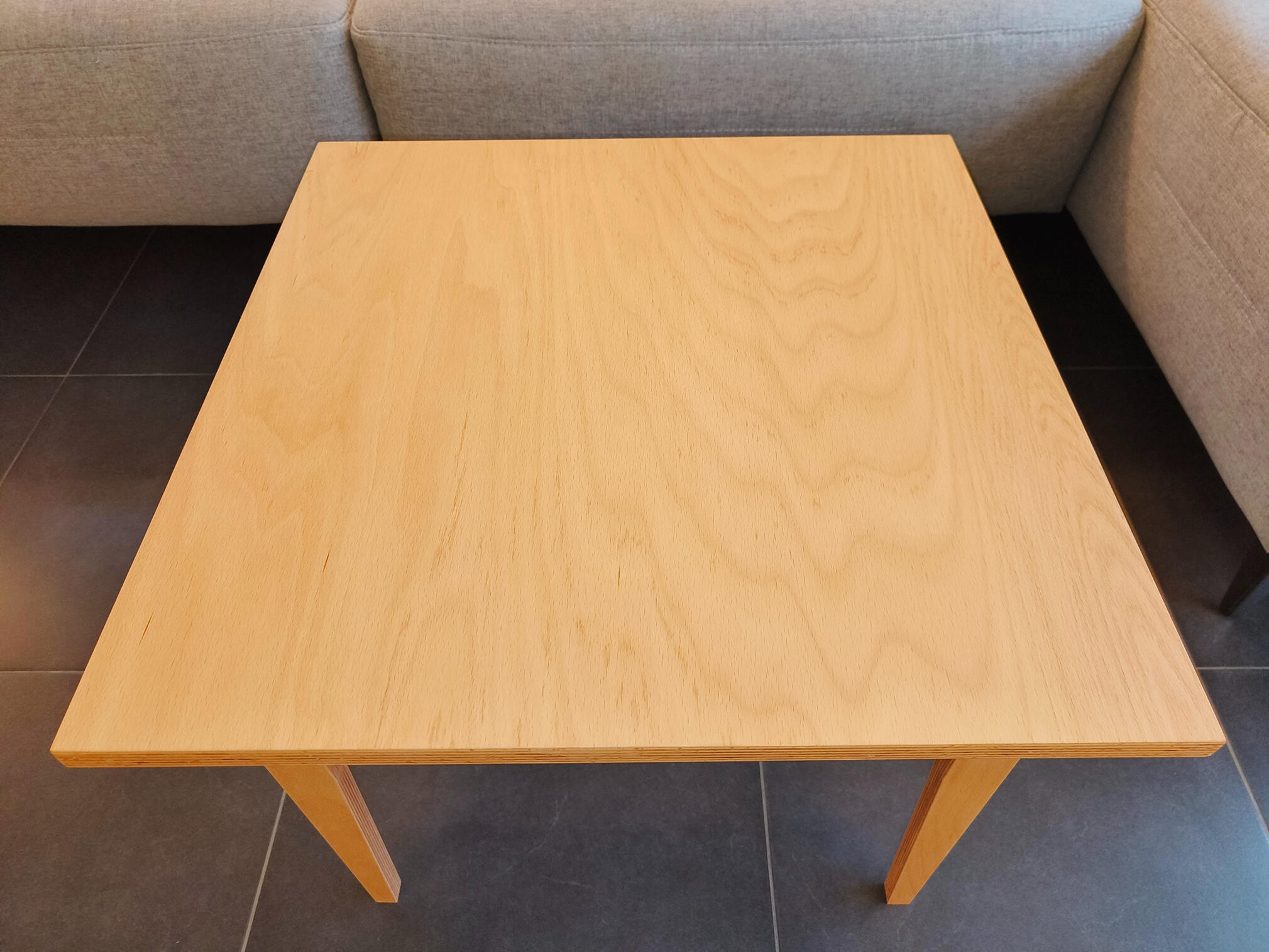 Houten bijzettafel