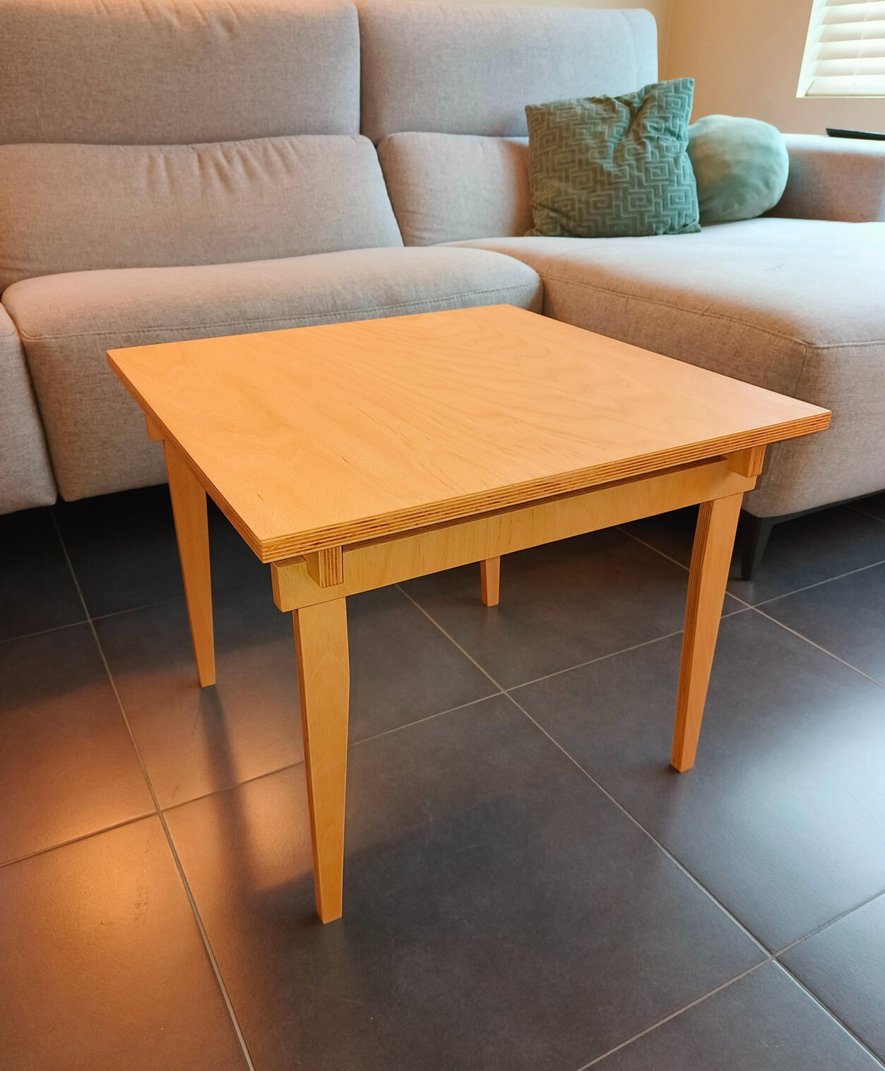 Houten bijzettafel