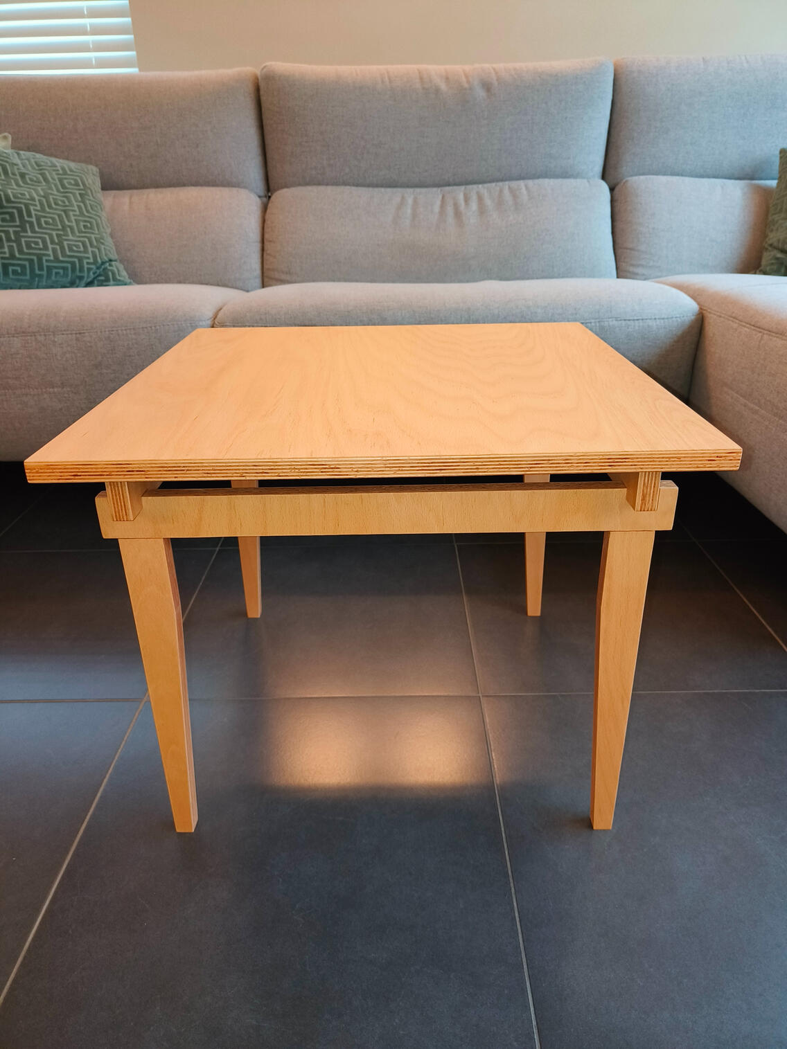 Houten bijzettafel