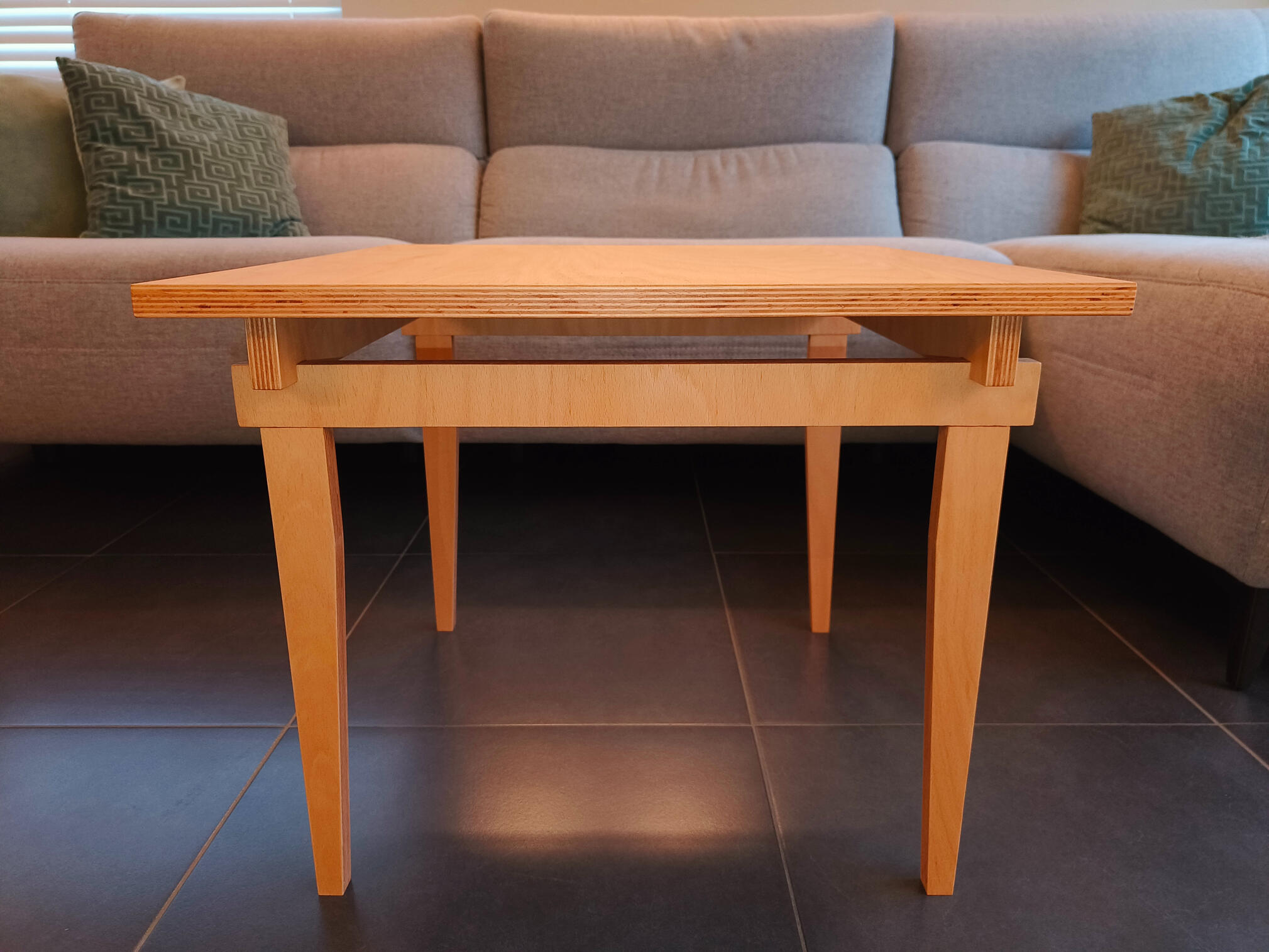 Houten bijzettafel