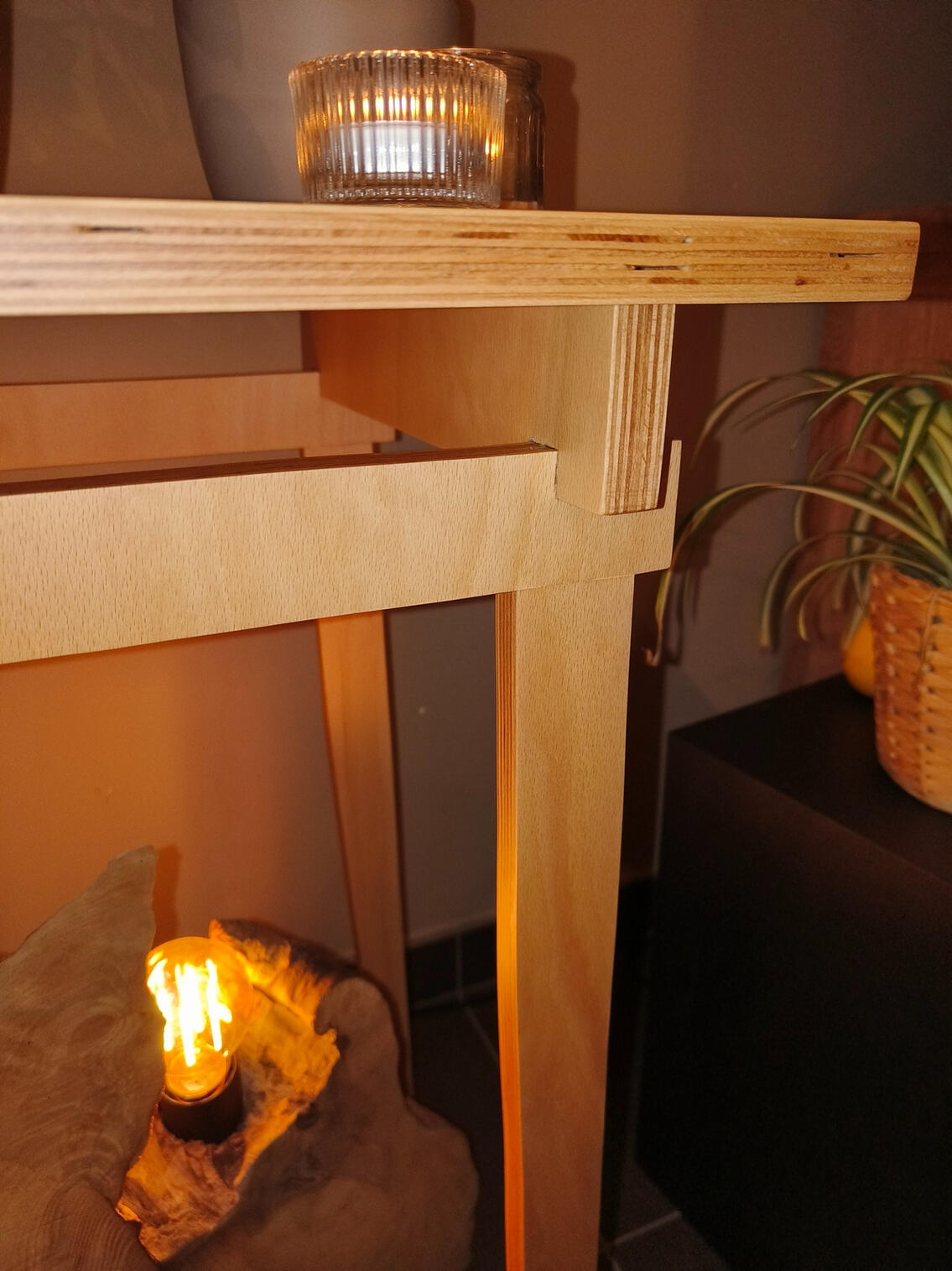 Houten bijzettafel