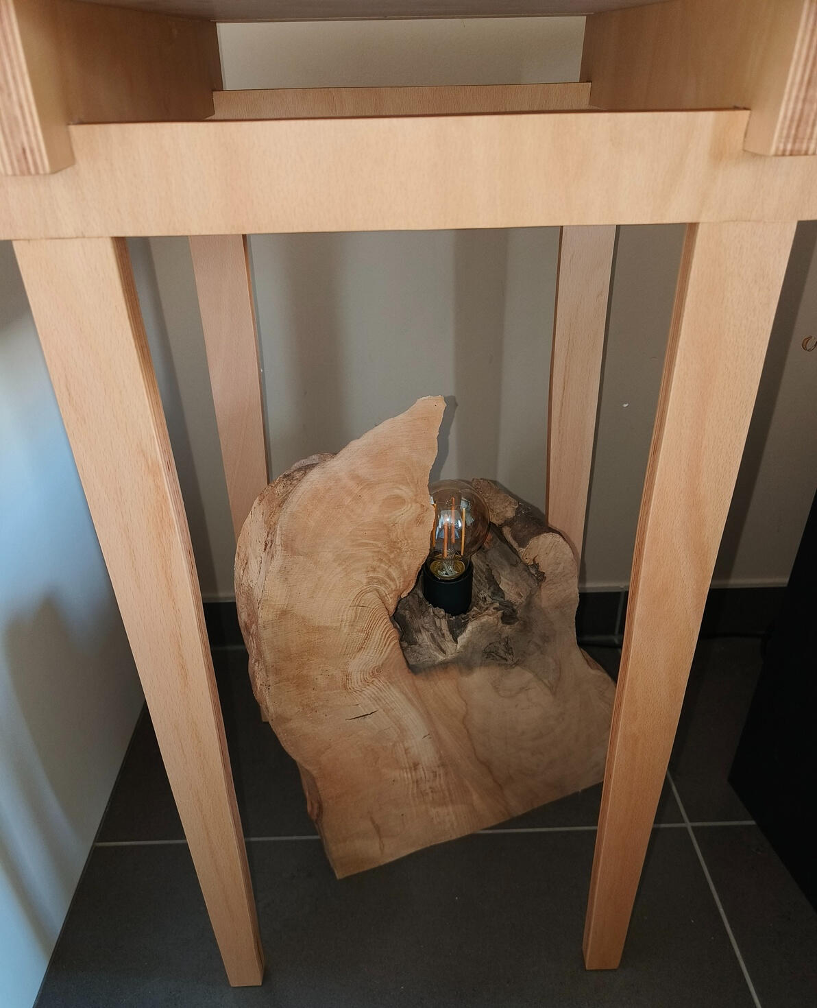 Houten bijzettafel