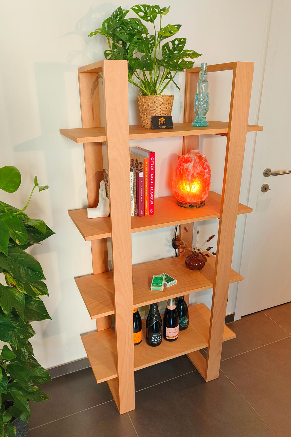 Open kast