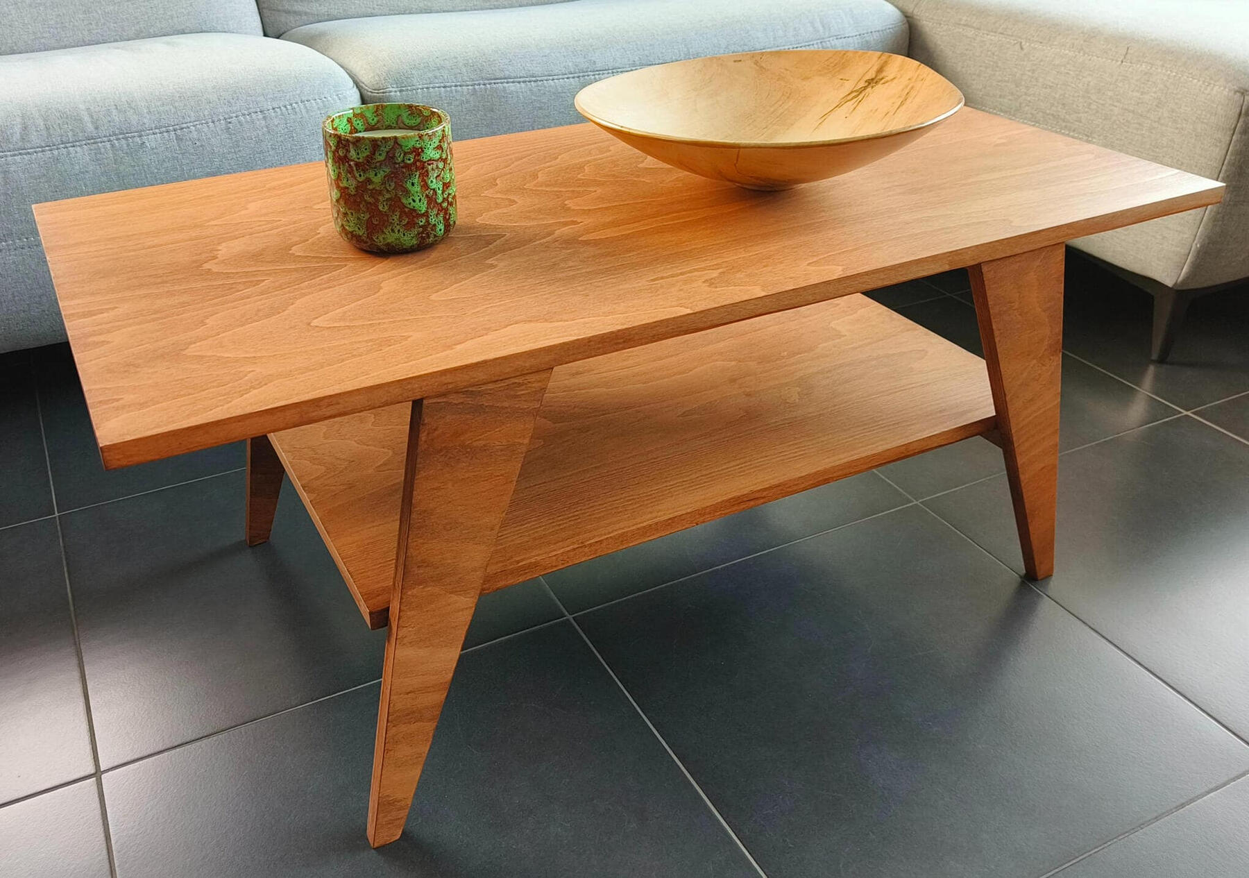Houten salontafel op maat gemaakt in Gent.